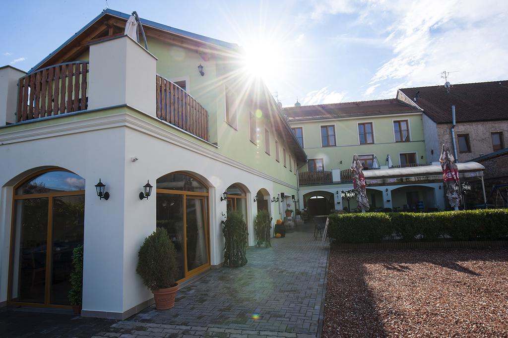Penzion Valtice Extérieur photo